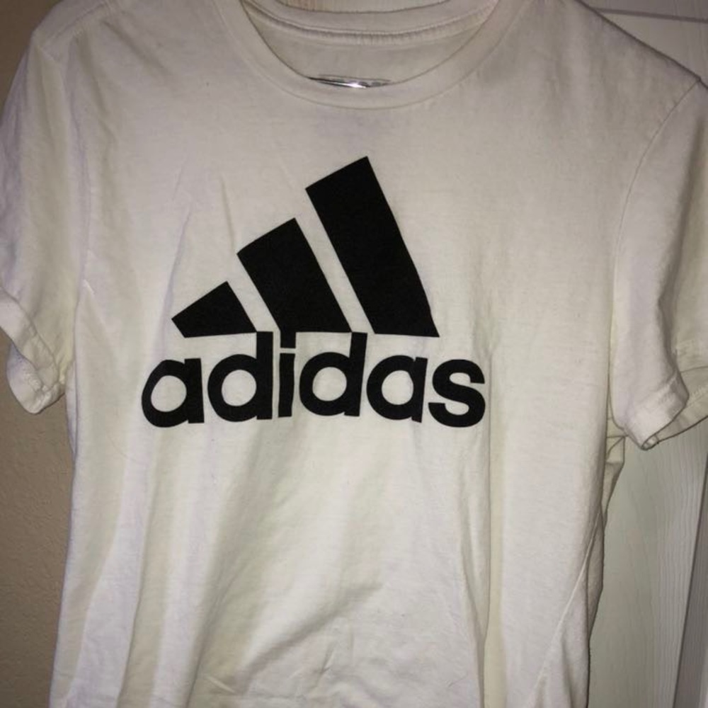 Adidas T-shirt